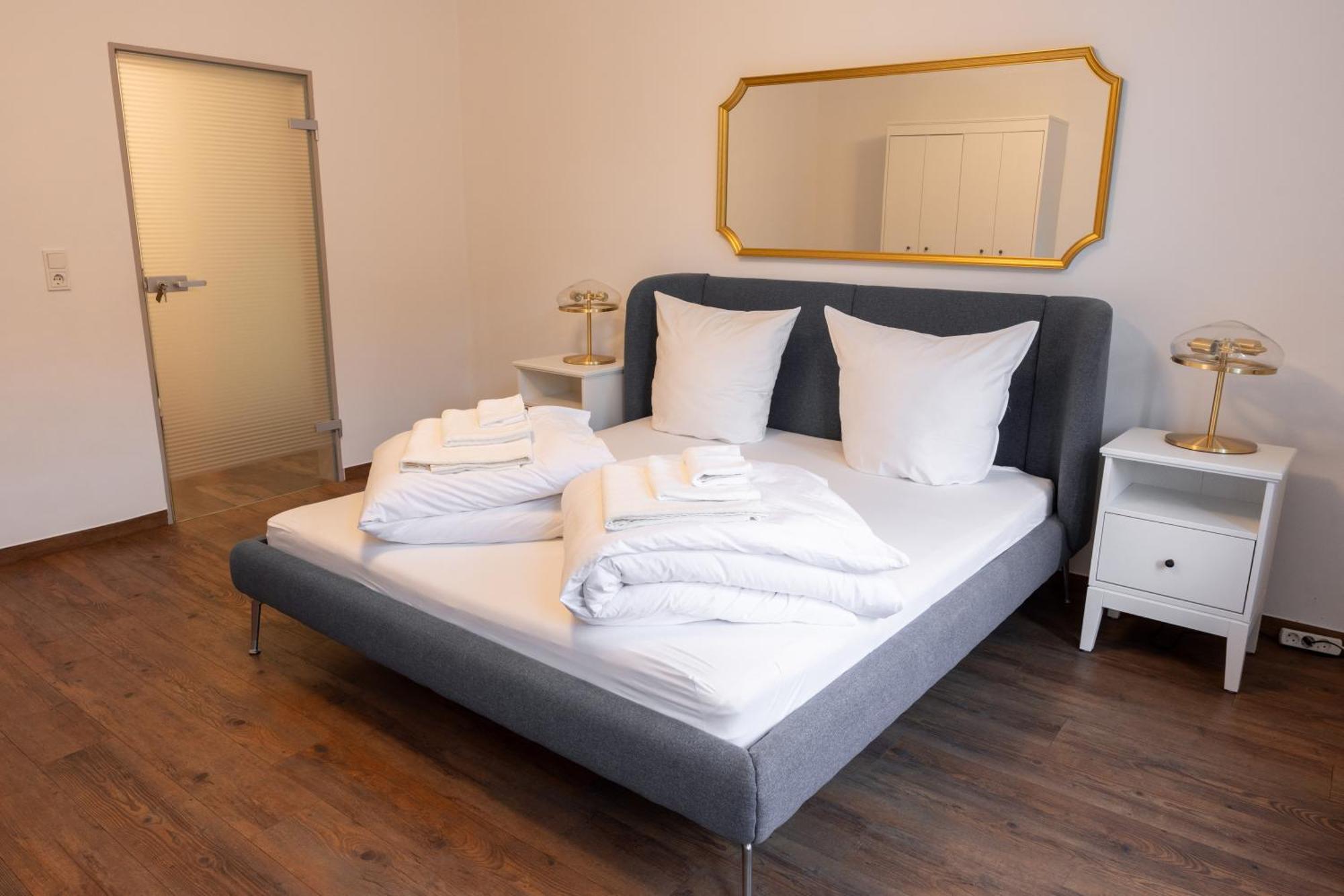 Zentral Gelegenes Premium-Apartment Mit Viel Tageslicht Hamburg Bagian luar foto