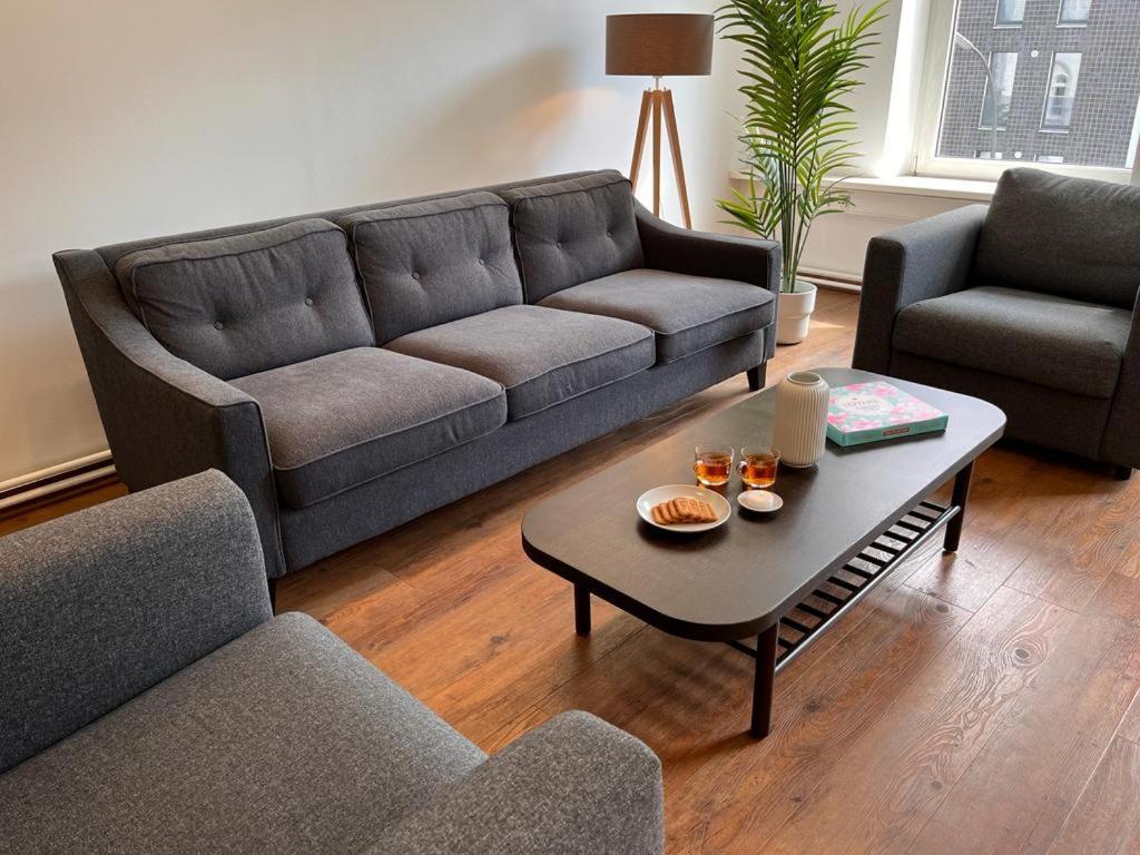 Zentral Gelegenes Premium-Apartment Mit Viel Tageslicht Hamburg Bagian luar foto